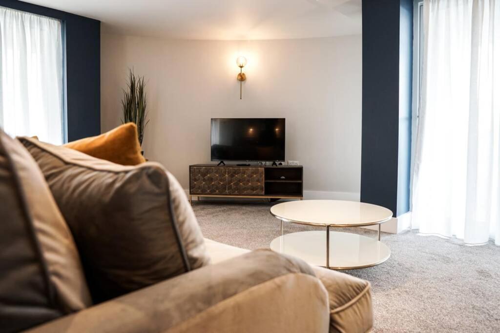 New Quay Beautiful 3 Bedroom Apartment By The Sea מראה חיצוני תמונה