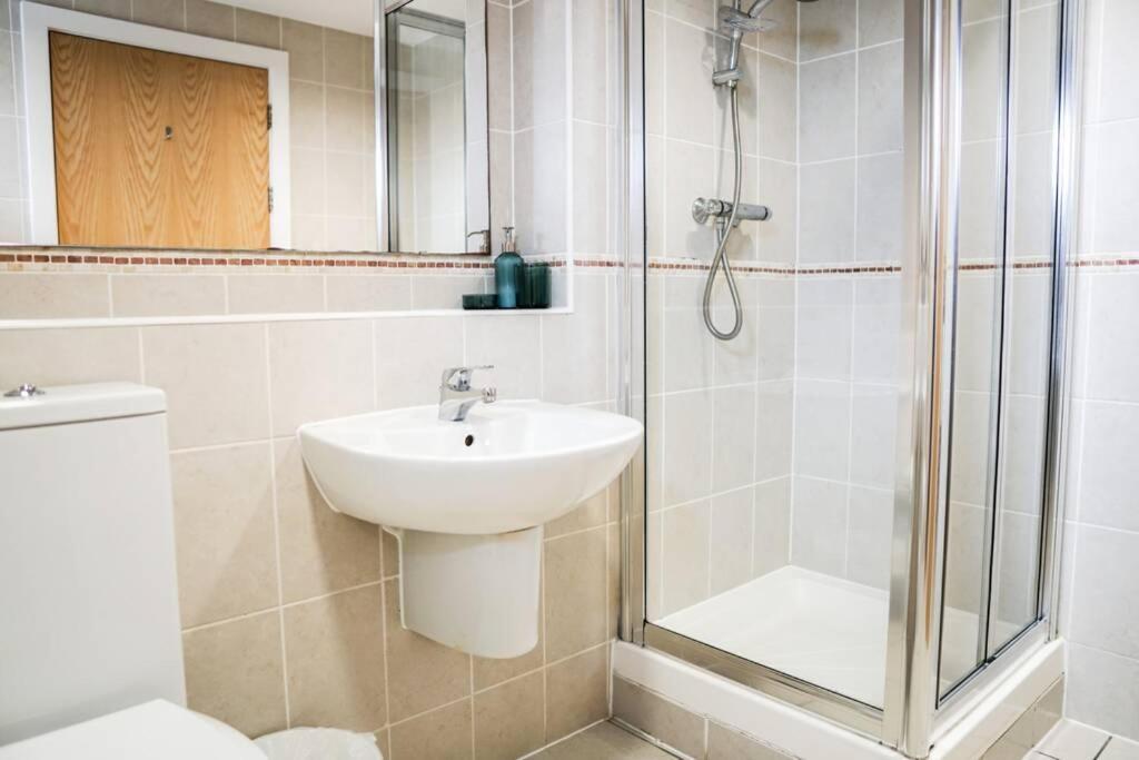 New Quay Beautiful 3 Bedroom Apartment By The Sea מראה חיצוני תמונה