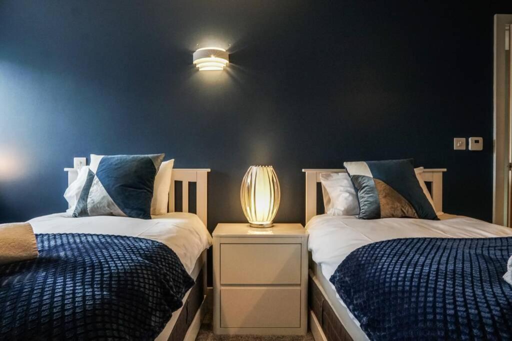 New Quay Beautiful 3 Bedroom Apartment By The Sea מראה חיצוני תמונה